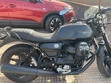 Moto guzzi v 7 come nuova da vetrina