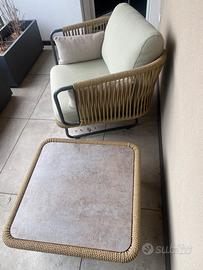 Poltrone e tavolino da esterno varaschin