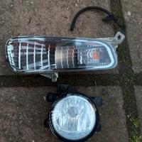 Freccia anteriore sinistra e fendinebbia Punto Evo