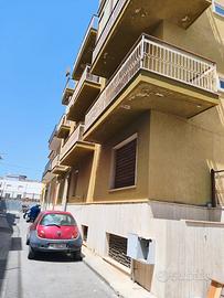 Casa con 4 appartamenti