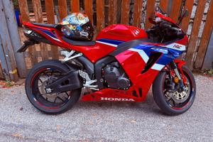 Honda cbr 600 rr