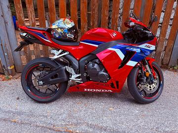 Honda cbr 600 rr