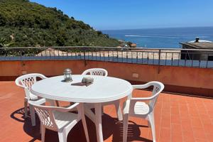 Cervo Casa con terrazzo vista mare Pasqua