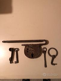 Chiavistelli antichi