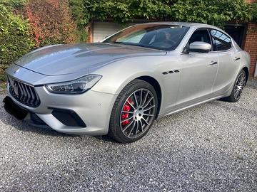 Maserati Ghibli V6 Granlusso