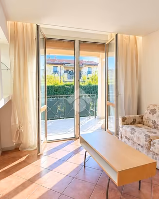2 LOCALI A DESENZANO DEL GARDA