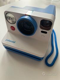 Polaroid Now Instant Camera Gen 2 + Pellicole