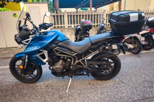 TRIUMPH TIGER 800 XRT