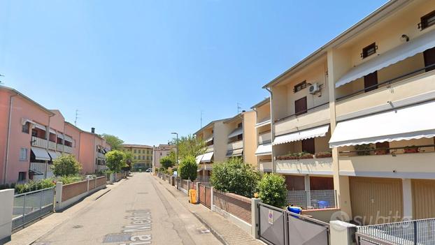 2LOCALI CON GARAGE - Vicofertile