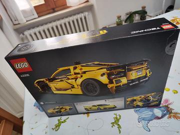 Lego Corvette 42205 Gialla - NUOVA