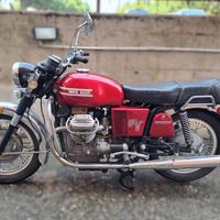 MOTO GUZZI V7 850GT