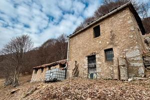 Rustico panoramico con ampio terreno Val Taleggio