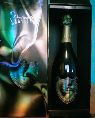vino dom perignon lady Gaga 2010