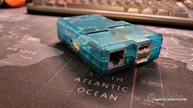 Raspberry Pi B+ + sd 32GB nuova + case + heatskin