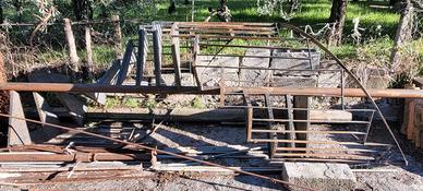 Scala a chiocciola in ferro