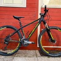 Bella MTB  Front  27.5  Freni a disco idraulici. M