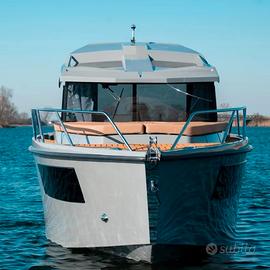 Manara 775 pilothouse pleasure