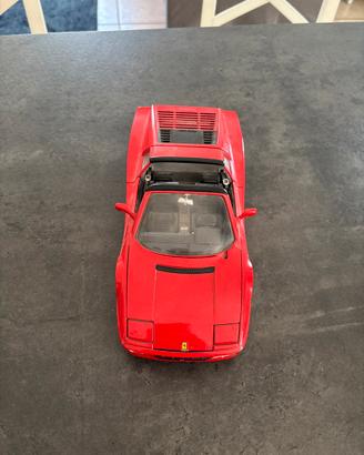 Modellino ferrari testarossa
