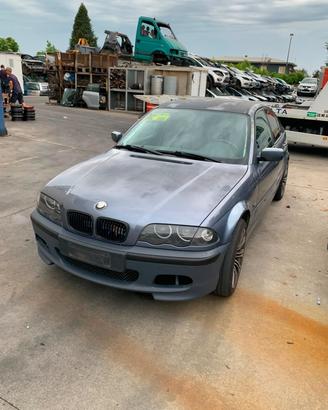 Ricambi BMW 320 E46 2001 - Veicolo per ricambi
