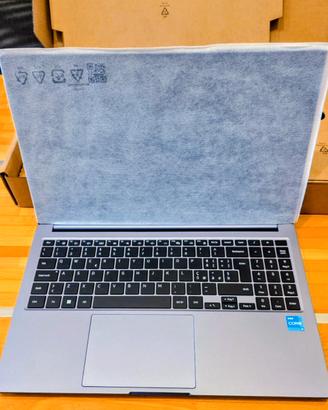 Laptop Samsung Galaxy Book 4 - 8/128 I3 