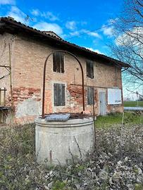 Porzione di casa con terreno di 800mq