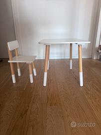 Set Tavolino e sedia per bambini in legno