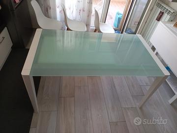 tavolo soggiorno cristallo allungabile