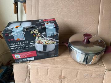 Pentola media coperchio acciaio nuova