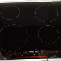 Piano cottura in vetroceramica 