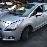 Peugeot 5008 2011
