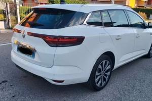  Renault megane1.5 115 diesel  cambio automatico è