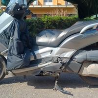 Yamaha X-Max 250 – 2008 – 56.502 km 