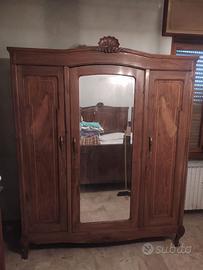 Armadio ad ante vintage anni '20