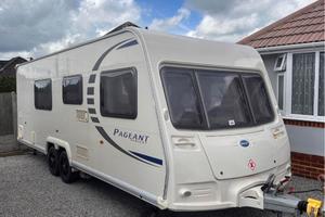 4/5 posti letto caravan