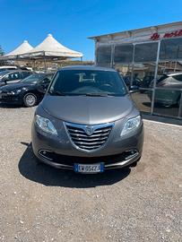 Lancia Ypsilon 0.9 TwinAir 85 CV 5 porte Metano Ec