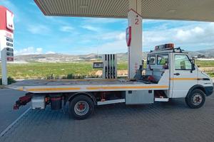 Iveco daily carroatrezzi