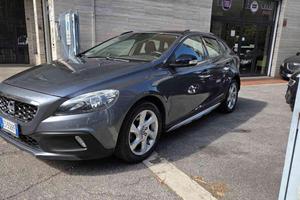 VOLVO V40 Cross Country D2 1.6 Momentum