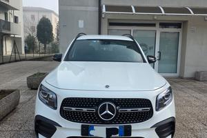 Mercedes Glb 200d Amg line Premium