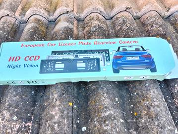 telecamera posteriore 