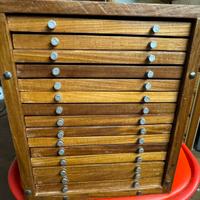 Monetiere artigianale in teak