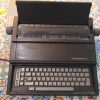 macchina da scrivere OLIVETTI