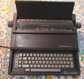 macchina da scrivere OLIVETTI