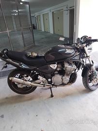 Suzuki GSF 600 Bandit - 2001 scam