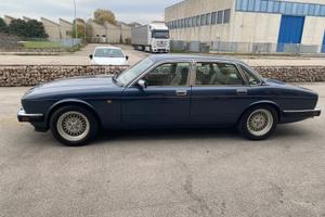 Jaguar XJ40 Sovereign ASI