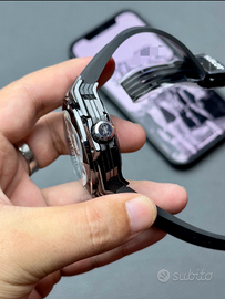 Orologio con movimento meccanico automatico