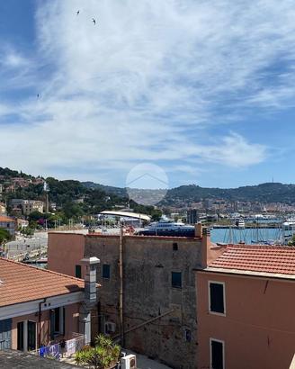 3 LOCALI A IMPERIA