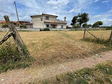 Terreno di 1599 m² a Ciampino
