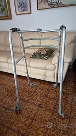 Deambulatore pieghevole 4 ruote