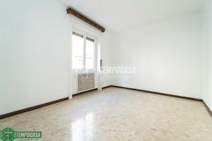 TRILOCALE CON DOPPI BALCONI