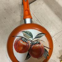 padella dipinta a mano